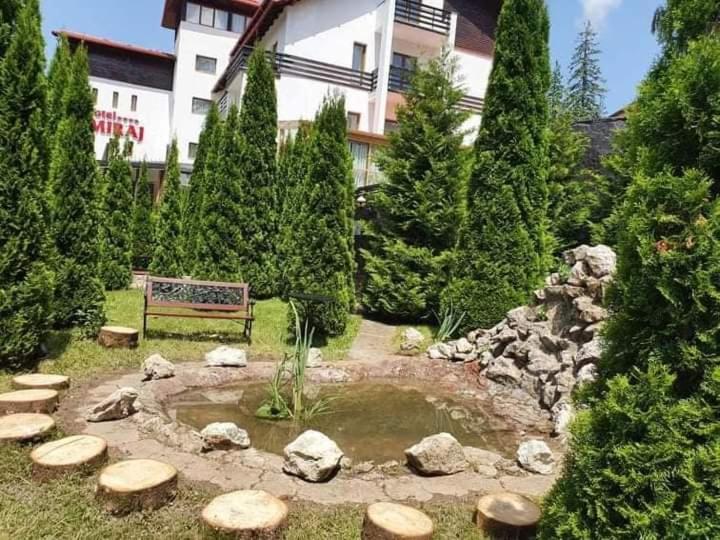 Hotel Miraj - Restaurant & Sauna & Biliard Poiana Brasov Exterior foto